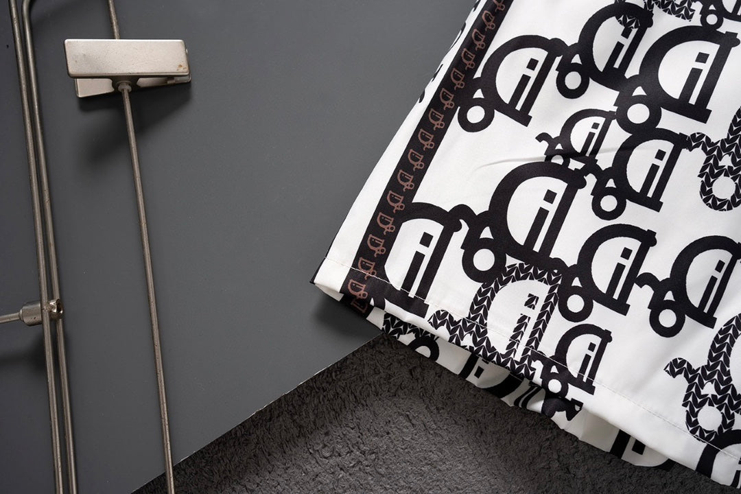 Beach pants summer quick drying shorts thin loose and casual large shorts 09