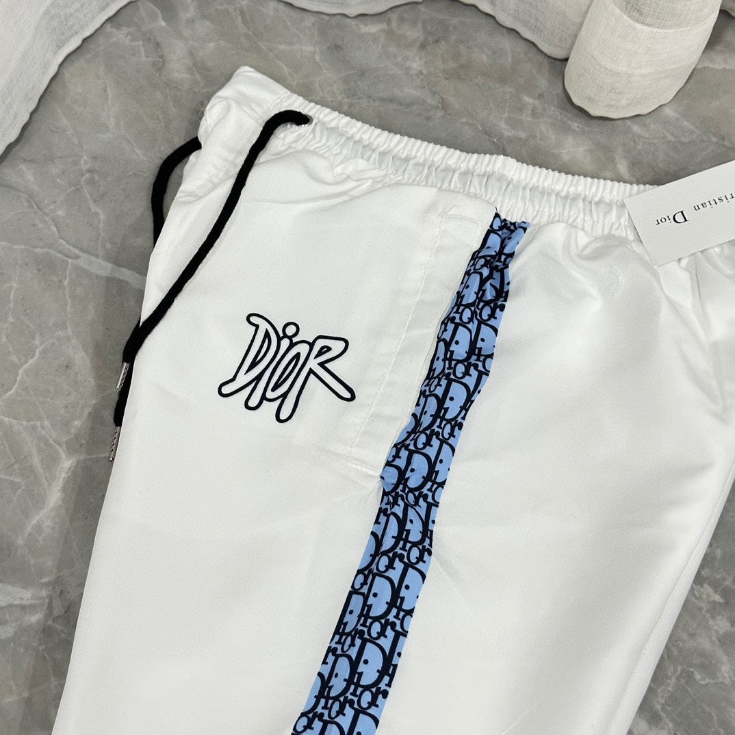 Beach pants summer quick drying shorts thin loose and casual large shorts 48