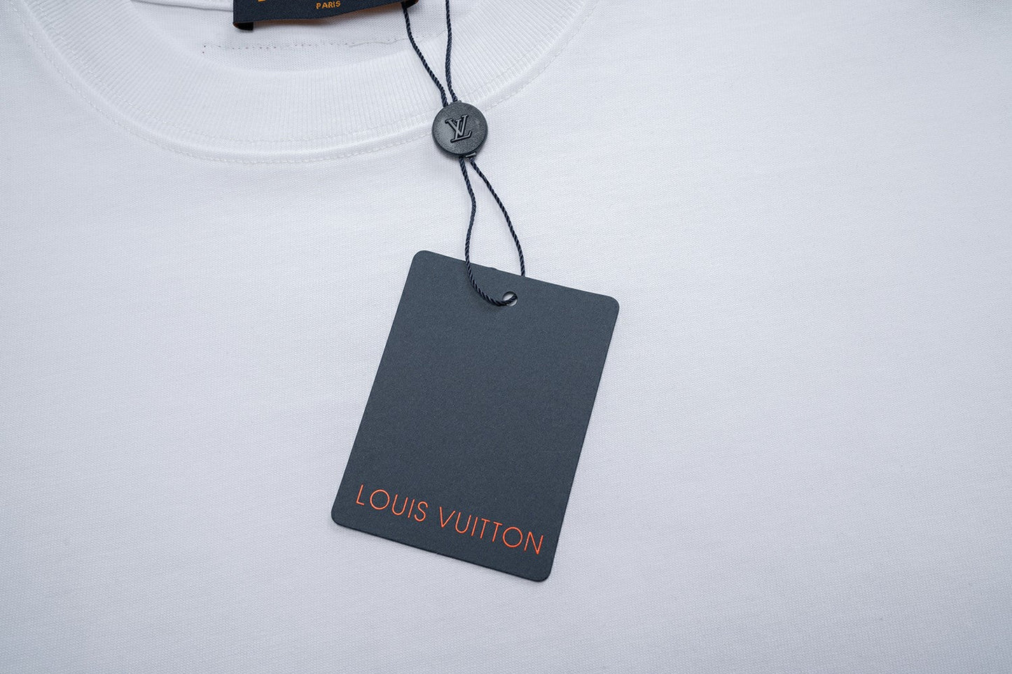 White fashion T-shirt 072