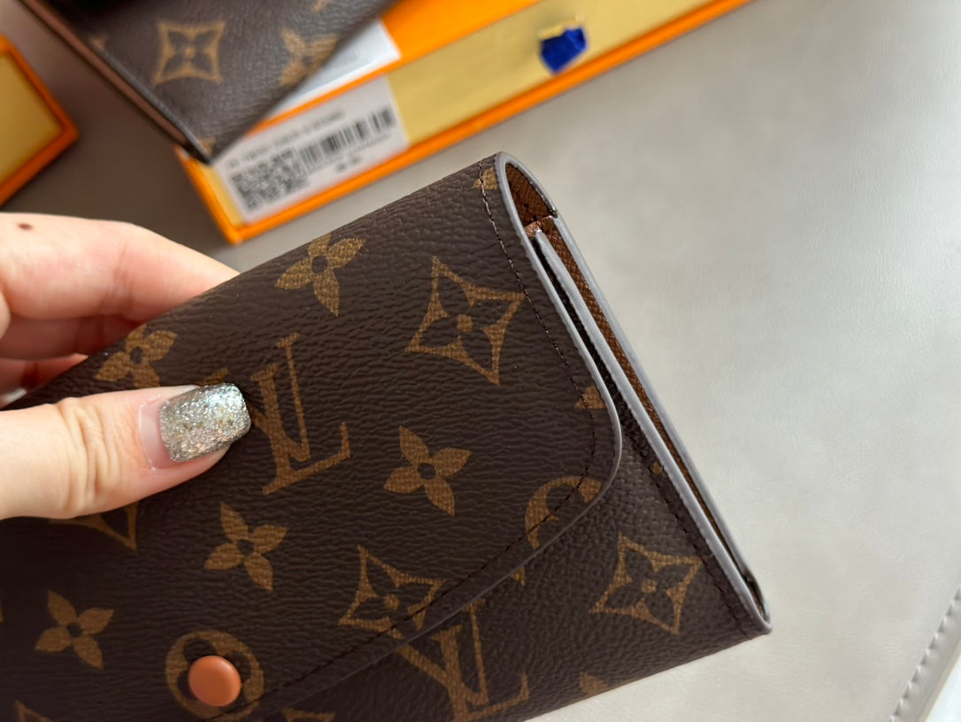 Cute bean wallet(bargain price)