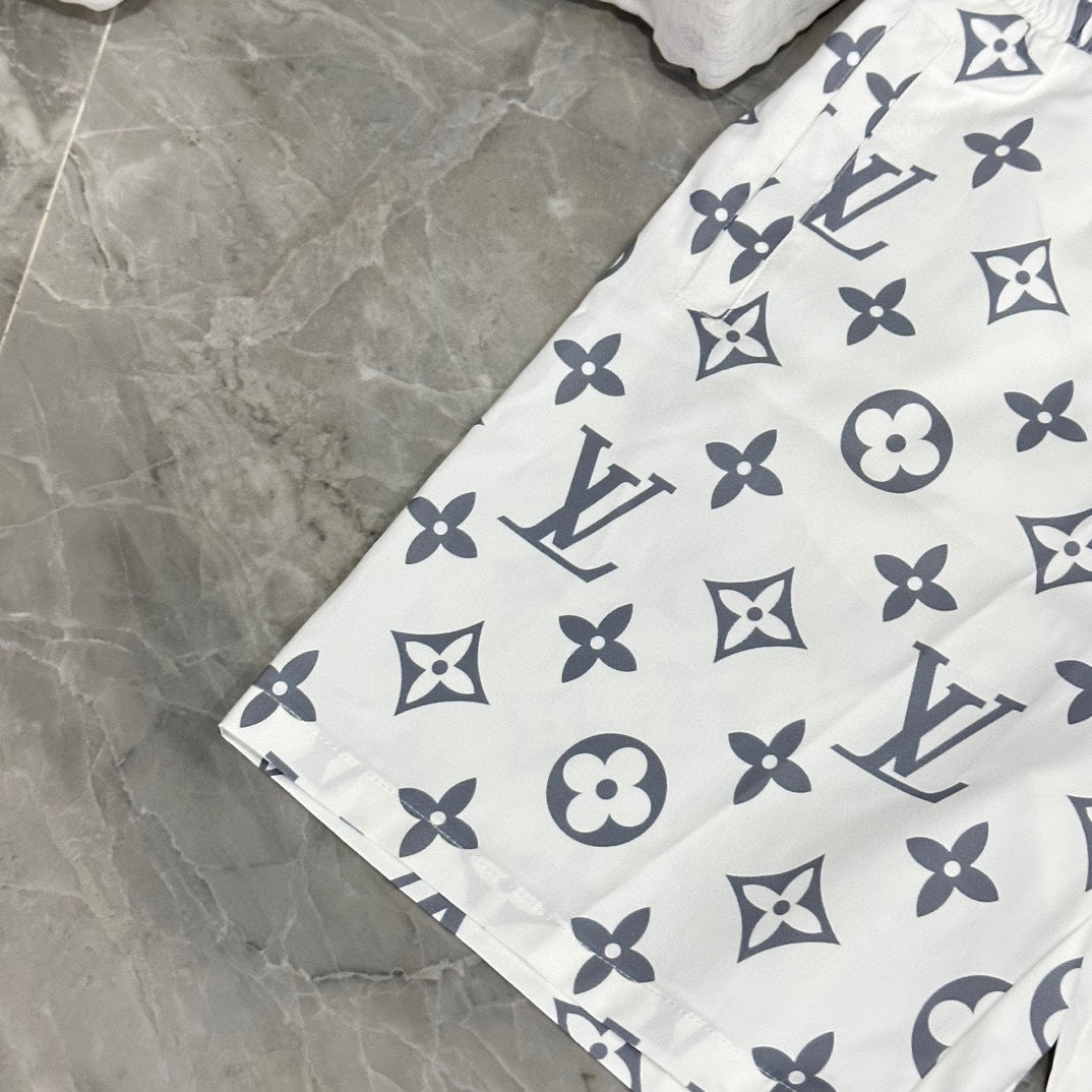 Beach pants summer quick drying shorts thin loose and casual large shorts 47