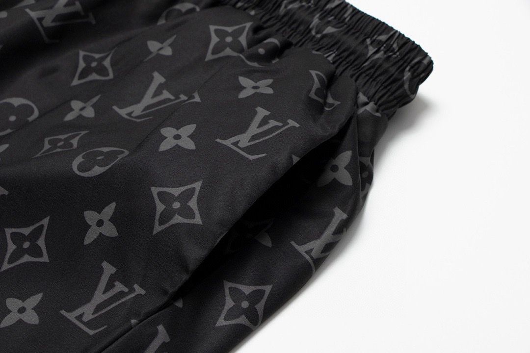 Beach pants summer quick drying shorts thin loose and casual large shorts 090103