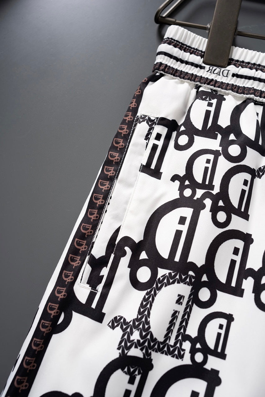 Beach pants summer quick drying shorts thin loose and casual large shorts 09