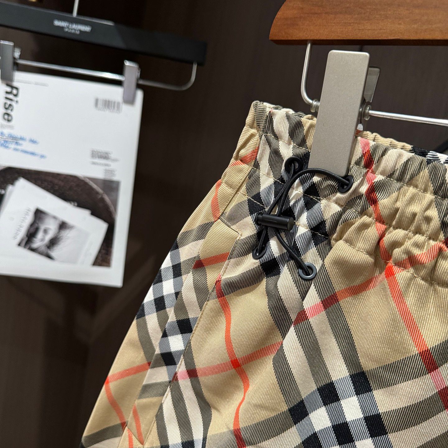 Beach pants summer quick drying shorts thin loose and casual large shorts 090102