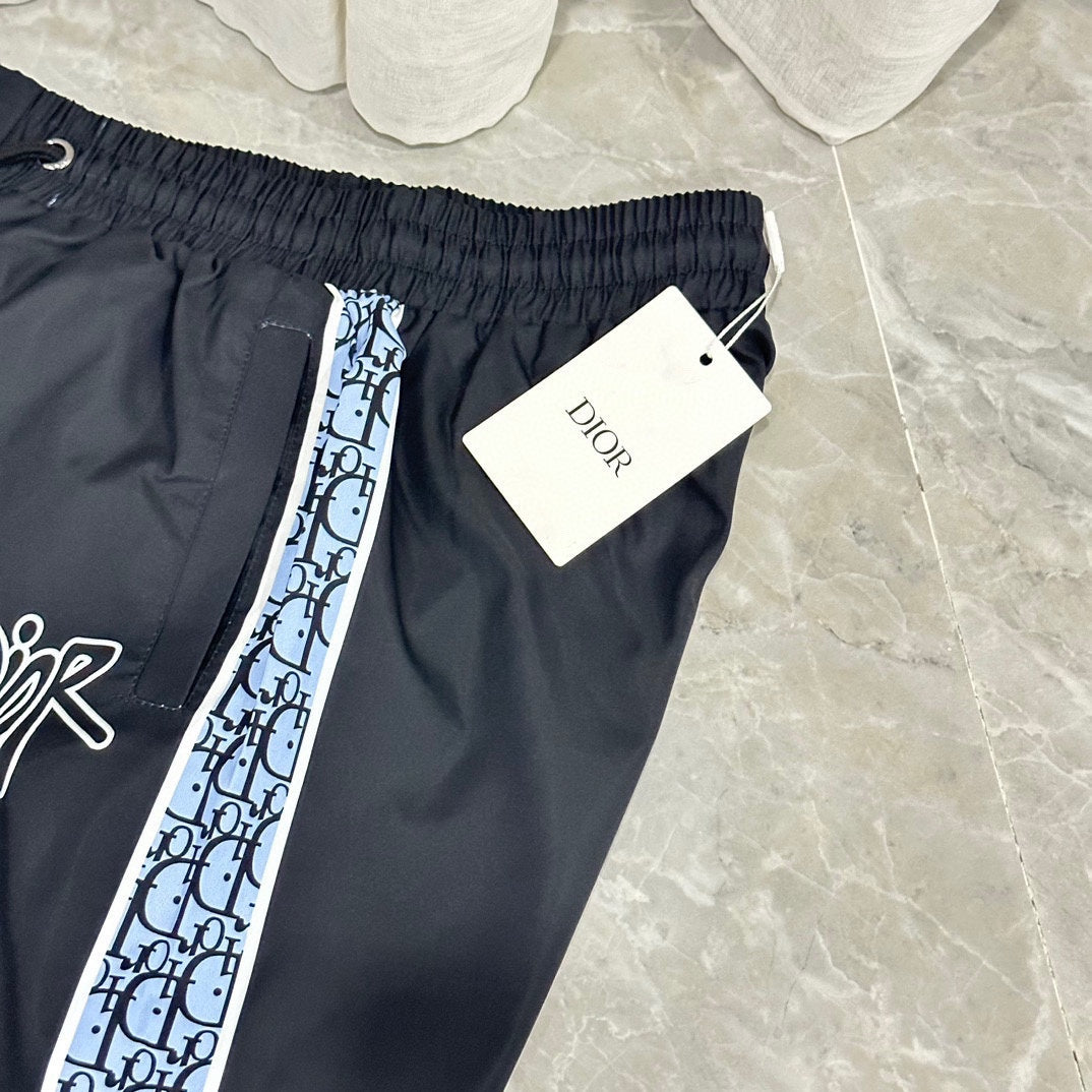 Beach pants summer quick drying shorts thin loose and casual large shorts 48